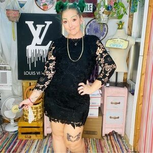 Tea n Rose Black Lace Long Sleeve Dress Size Large NWT